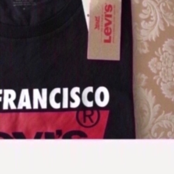 NEW Levi's short sleeve tee San Francisco logo - Picture 3 of 4